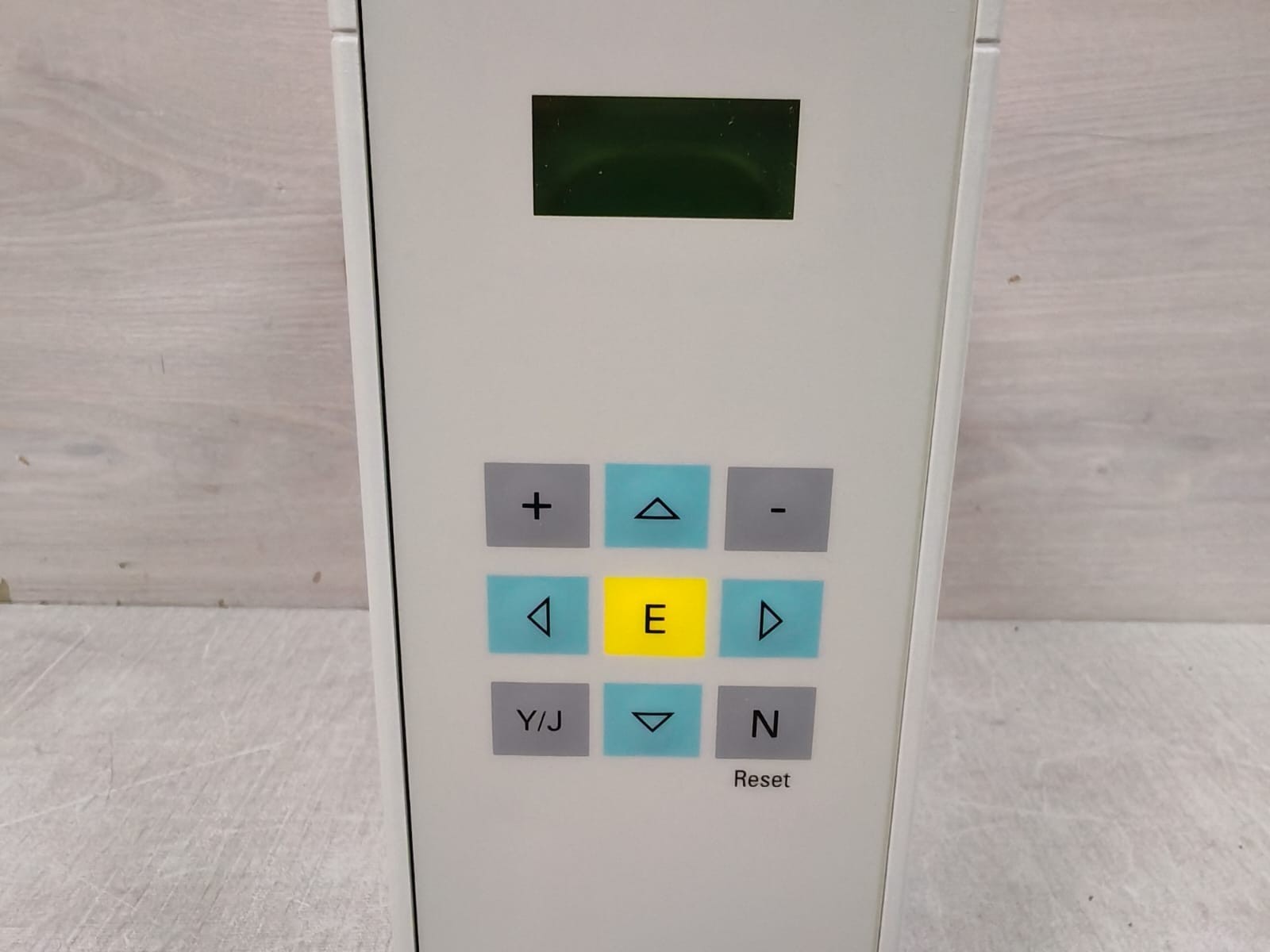 Siemens 7RW6000-4EA00-1DA0/BB SIEMENS 7RW6000-4EA00-1DA0/BB NUMERICAL VOLTAGE AND FREQUENCY PROTECTION 5