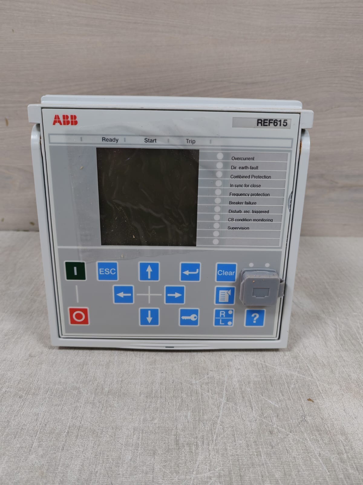 ABB REF615E_E HBFHAEAGNEA1BNN11E ABB REF615E_E HBFHAEAGNEA1BNN11E FEEEDER PROTECTION AND CONTROL RELAY 4.0 2
