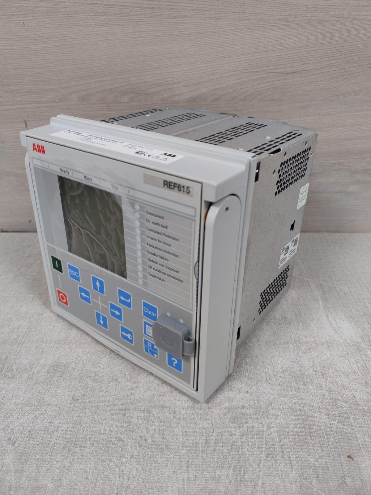 ABB REF615E_E HBFHAEAGNEA1BNN11E ABB REF615E_E HBFHAEAGNEA1BNN11E FEEEDER PROTECTION AND CONTROL RELAY 4.0 7