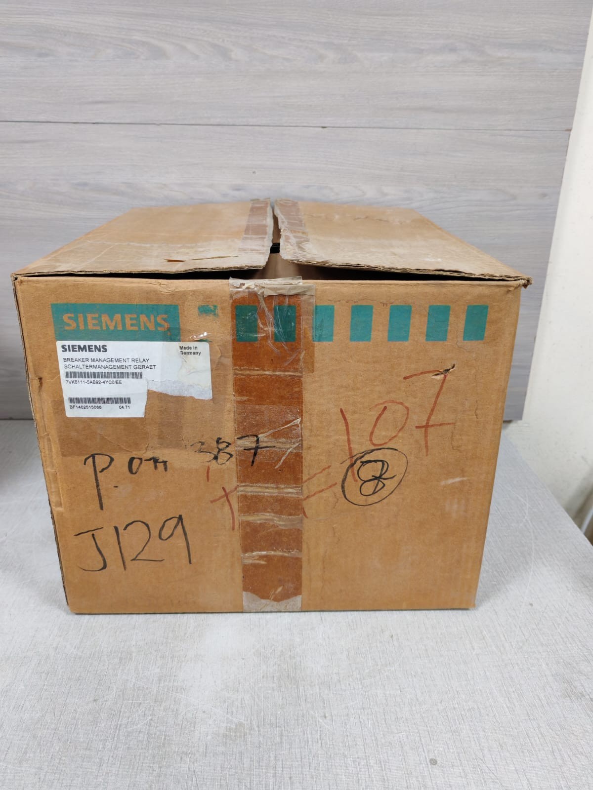 Siemens SIPROTEC 7VK61 7VK6111-5AB92-4YC0/EE SIEMENS SIPROTEC 7VK61 7VK6111-5AB92-4YC0/EE BREAKER MANAGMENT RELAY 7