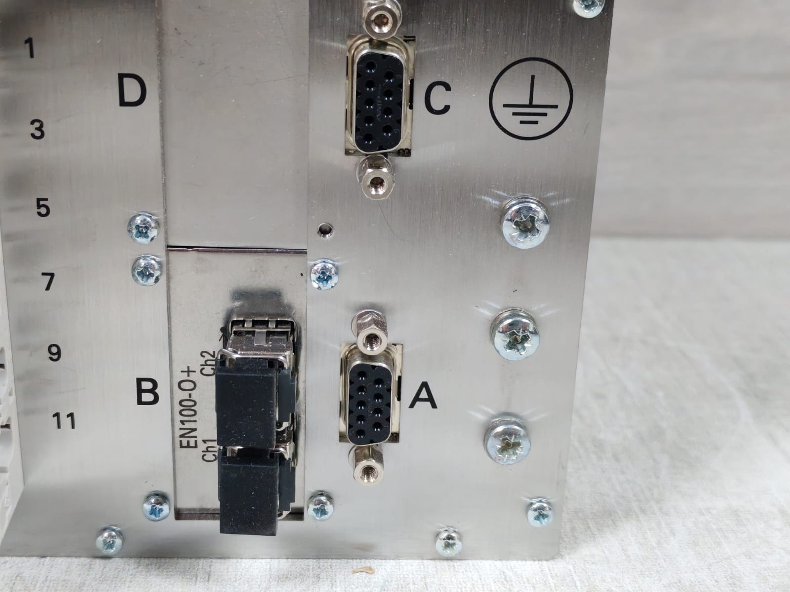 Siemens SIPROTEC 7VK61 7VK6111-5AB92-4YC0/EE SIEMENS SIPROTEC 7VK61 7VK6111-5AB92-4YC0/EE BREAKER MANAGMENT RELAY 8
