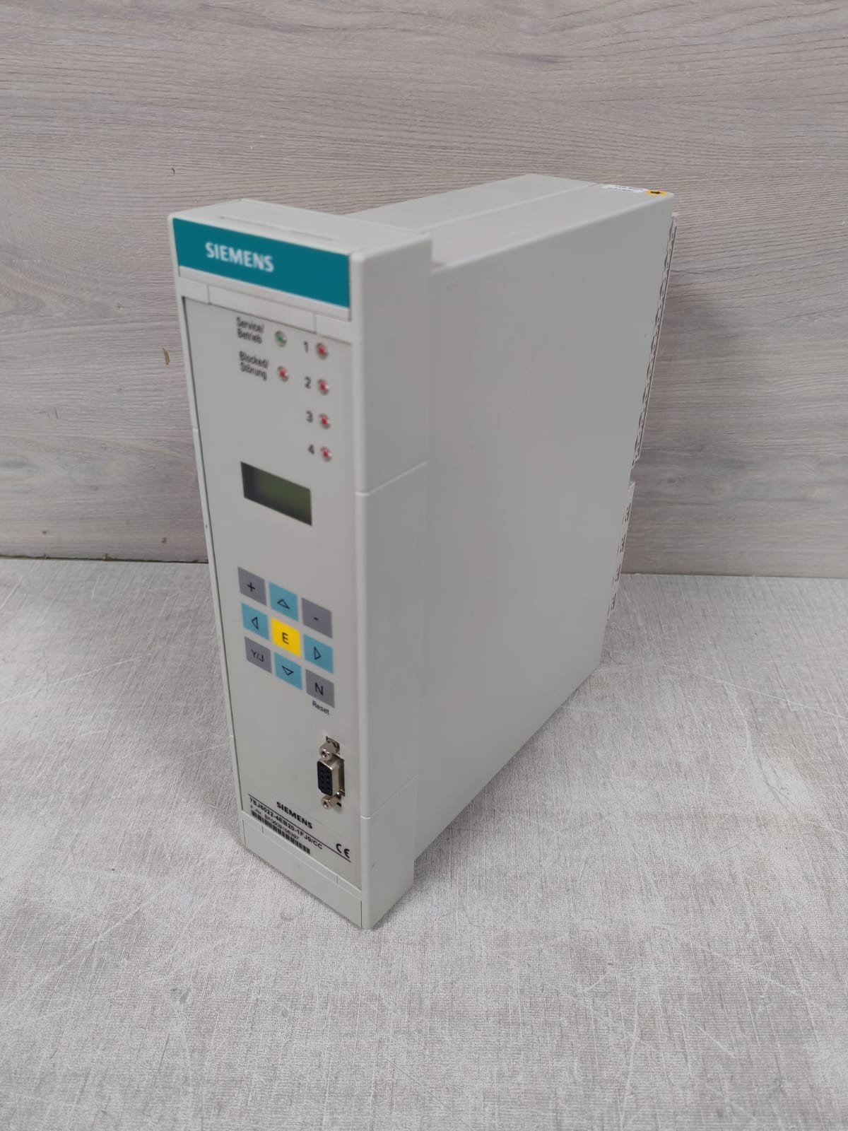 Siemens 7SJ6022-4EB20-1FJ0/CC SIEMENS 7SJ6022-4EB20-1FJ0/CC OVERCURRENT PROTECTION RELAY MODULE 7