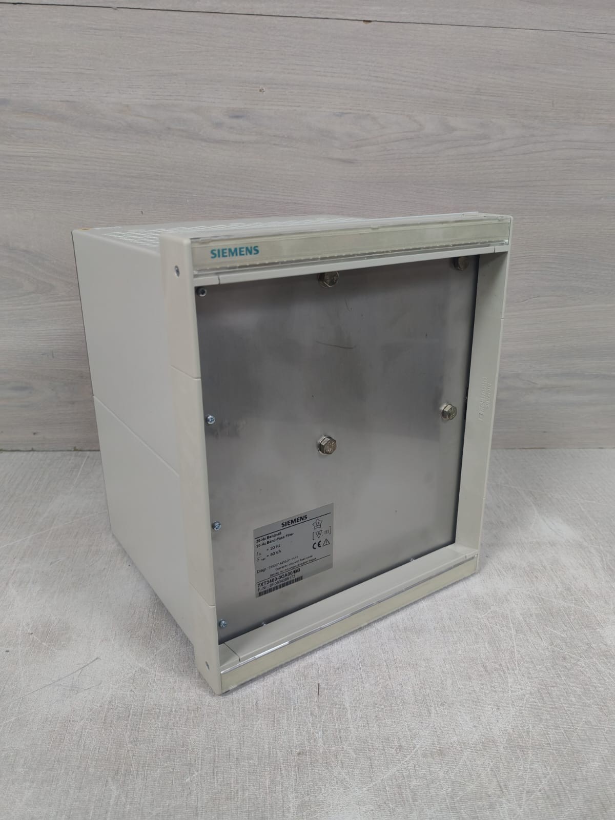 Siemens 7XT3400-0CA00/BB SIEMENS 7XT3400-0CA00/BB 20-Hz BAND-PASS FILTER 80VA 5