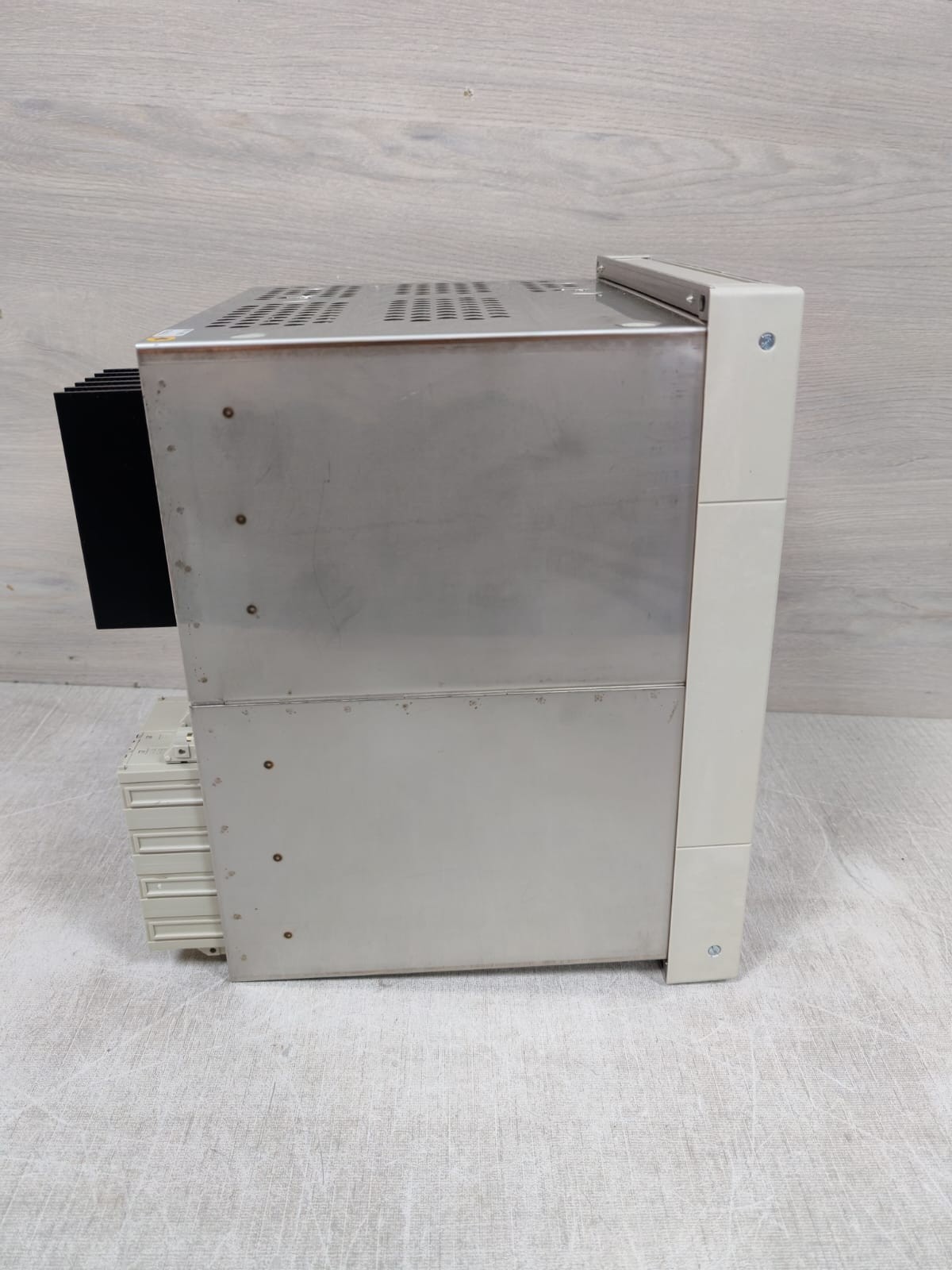 Siemens CC-20 SIEMENS 7XT33000CA00 CC 20 Hz GENERATOR 7