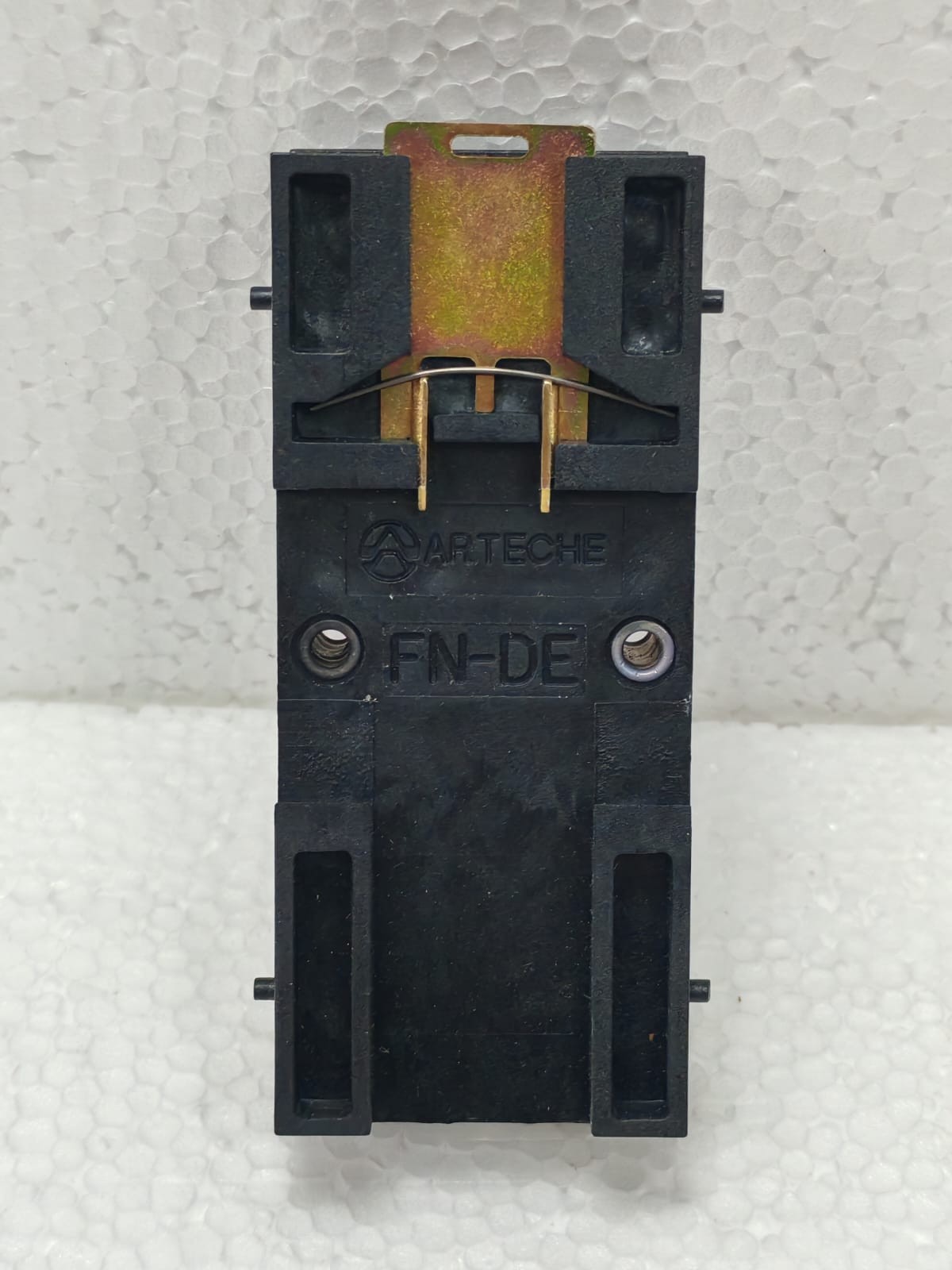 Siemens 7PA2732-0AA00-2 SIEMENS 7PA2732-0AA00-2 110/125VDC TRIP,FAST RELAY 4 NC/NO WITH SOCKET 5