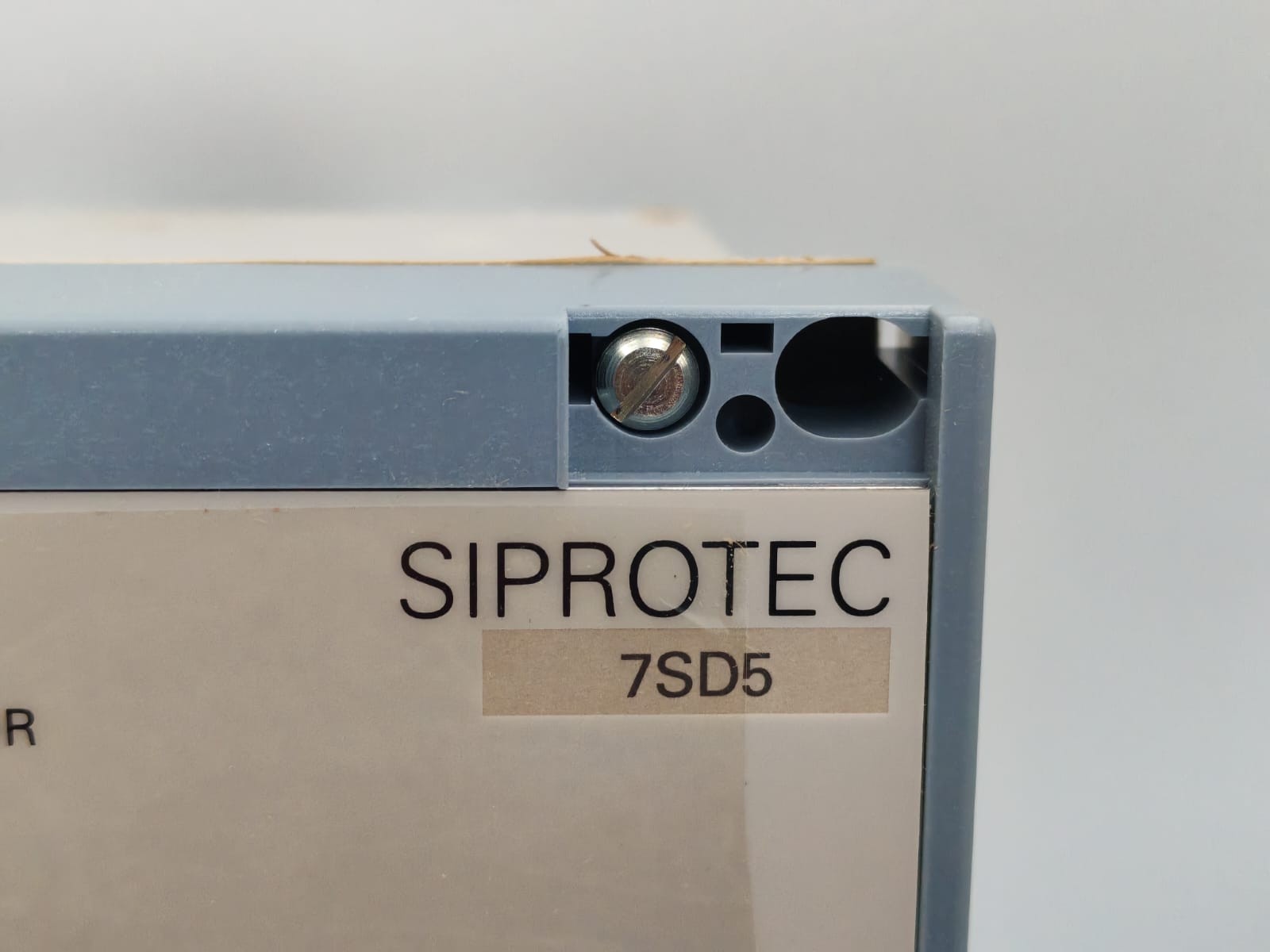 Siemens 7SD5221-5AB99-9CK5/GG SIEMENS SIPROTEC 7SD5 7SD5221-5AB99-9CK5/GG MULTI TERMINAL LINE DIFF.PROTECTION 4