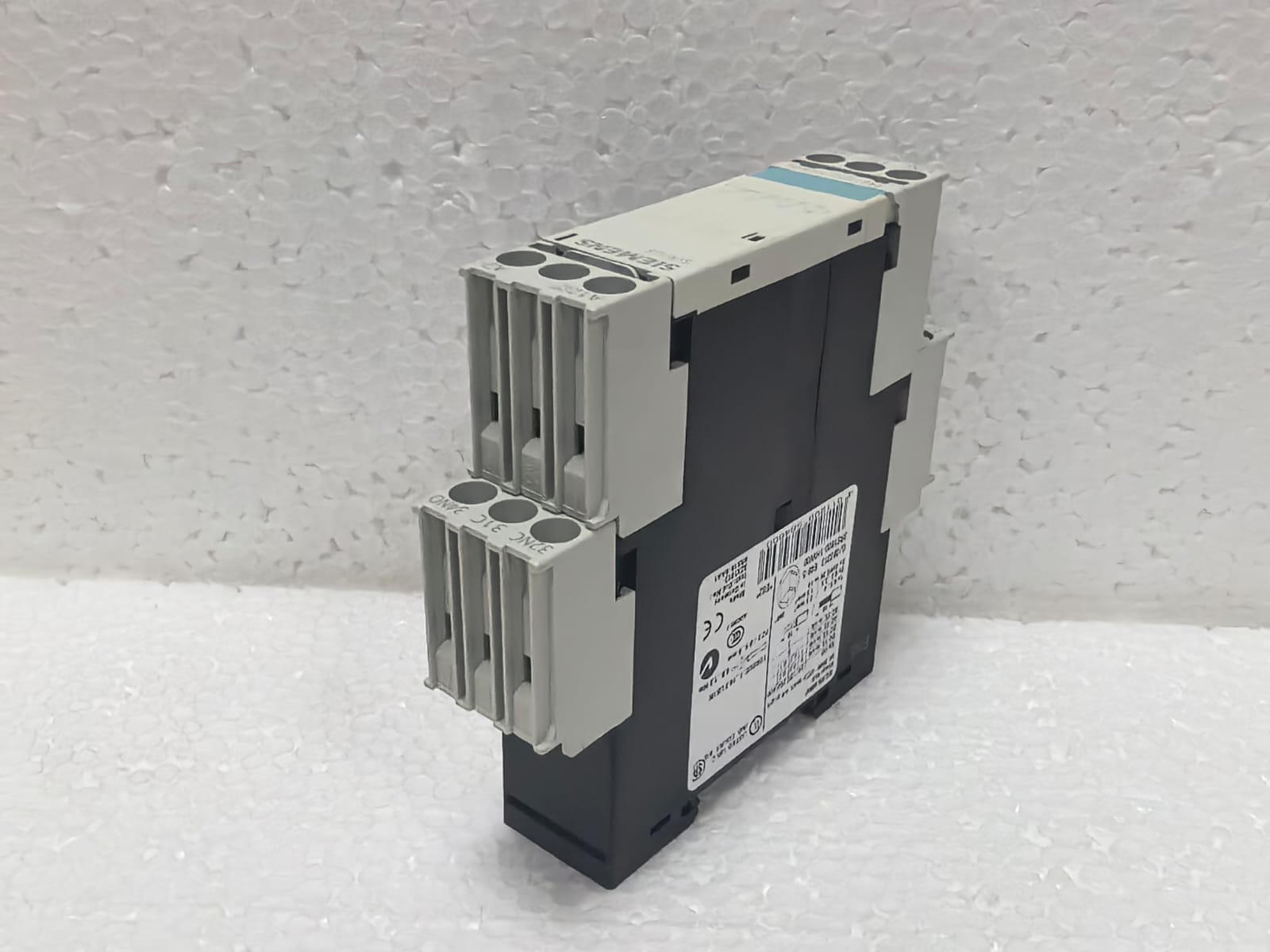 Siemens 3RS1800-1HW00 SIEMENS 3RS1800-1HW00 COUPLING RELAY 4