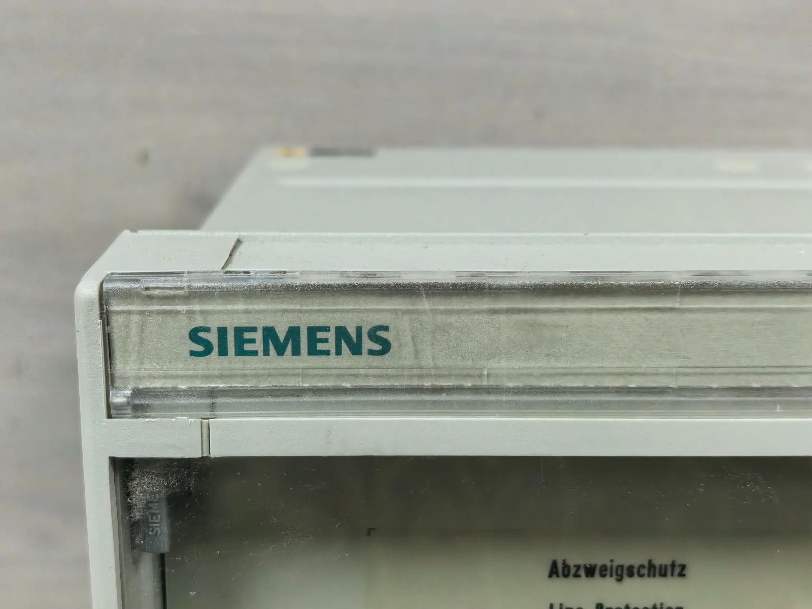 Siemens 7SA5111-4CA22-2AA1/CD SIEMENS 7SA5111-4CA22-2AA1/CD NUMEICAL LINE PROTECTION RELAY 3