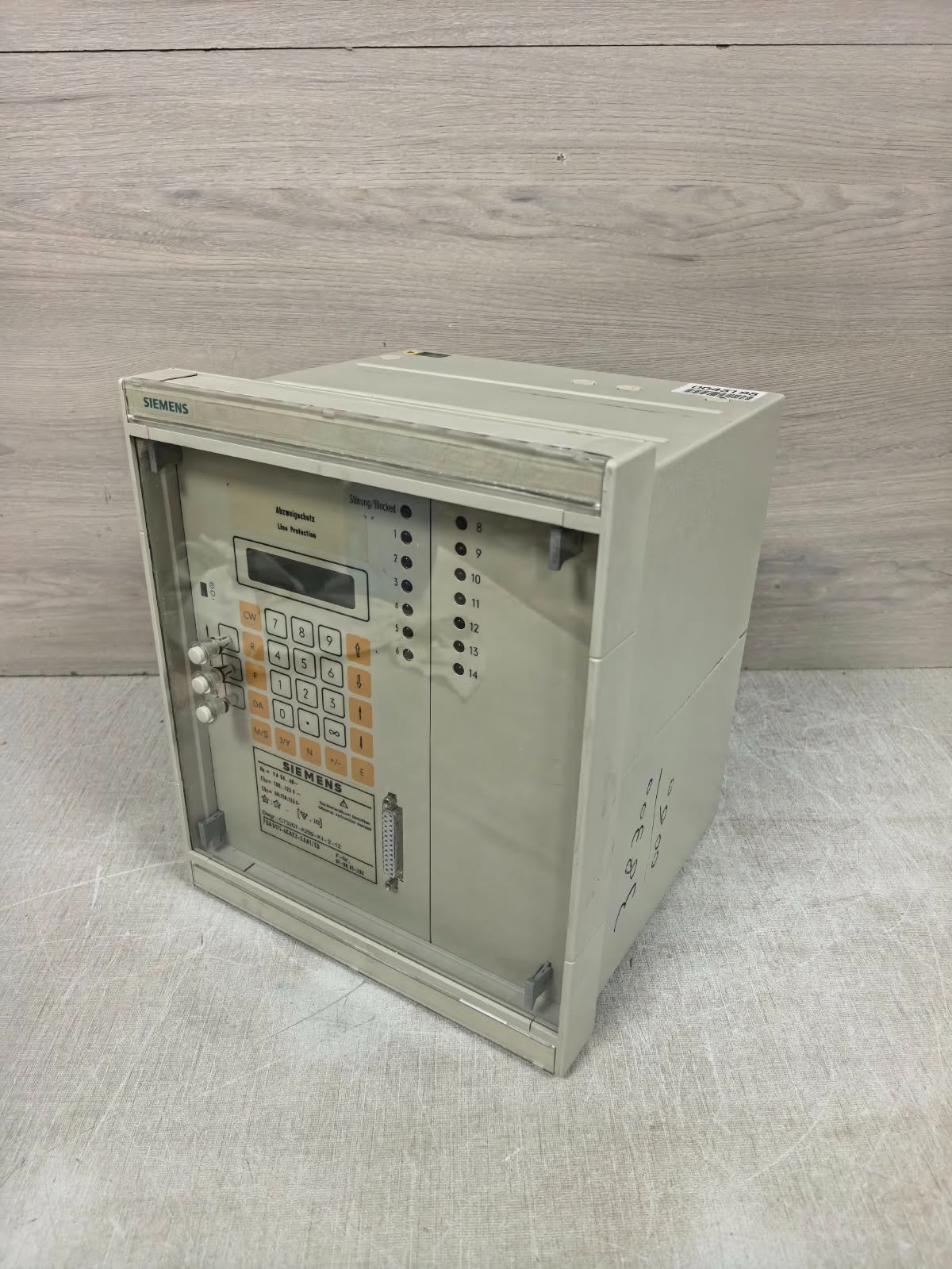 Siemens 7SA5111-4CA22-2AA1/CD SIEMENS 7SA5111-4CA22-2AA1/CD NUMEICAL LINE PROTECTION RELAY 6