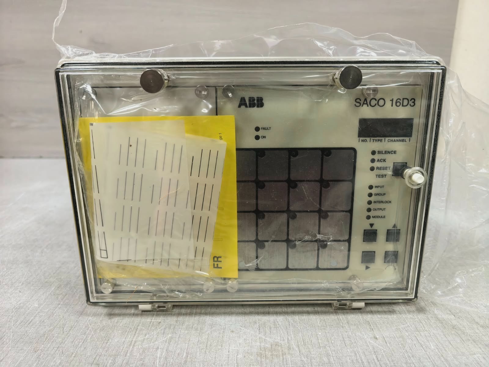ABB SACO 16D3-AA /RS 811 163-AA REV.R ABB SACO 16D3-AA /RS 811 163-AA REV.R DIGITAL ANNUNCIATOR UNIT 2