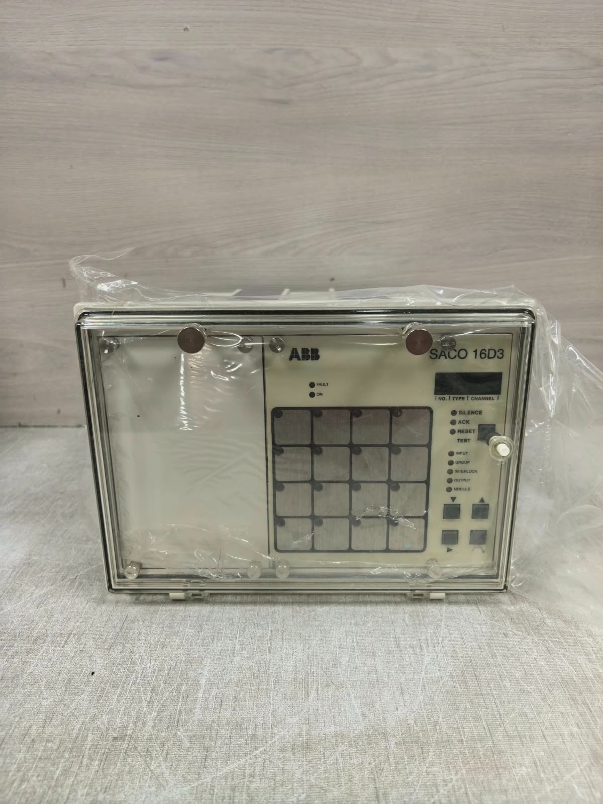 ABB SACO 16D3-AA /RS 811 163-AA REV.R ABB SACO 16D3-AA /RS 811 163-AA REV.R DIGITAL ANNUNCIATOR UNIT 3