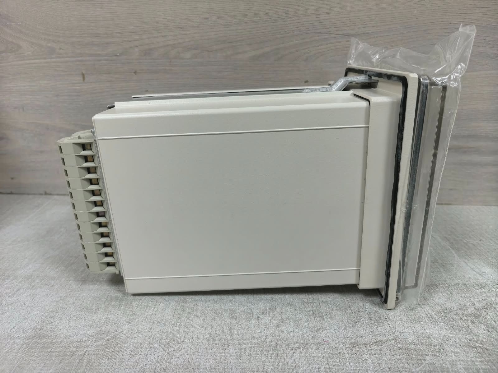 ABB SPAJ160C-DA RS611051-DA REV.A ABB SPAJ160C-DA RS611051-DA REV.A MULTI-FUNCTIONAL PROTECTIVE RELAY 10