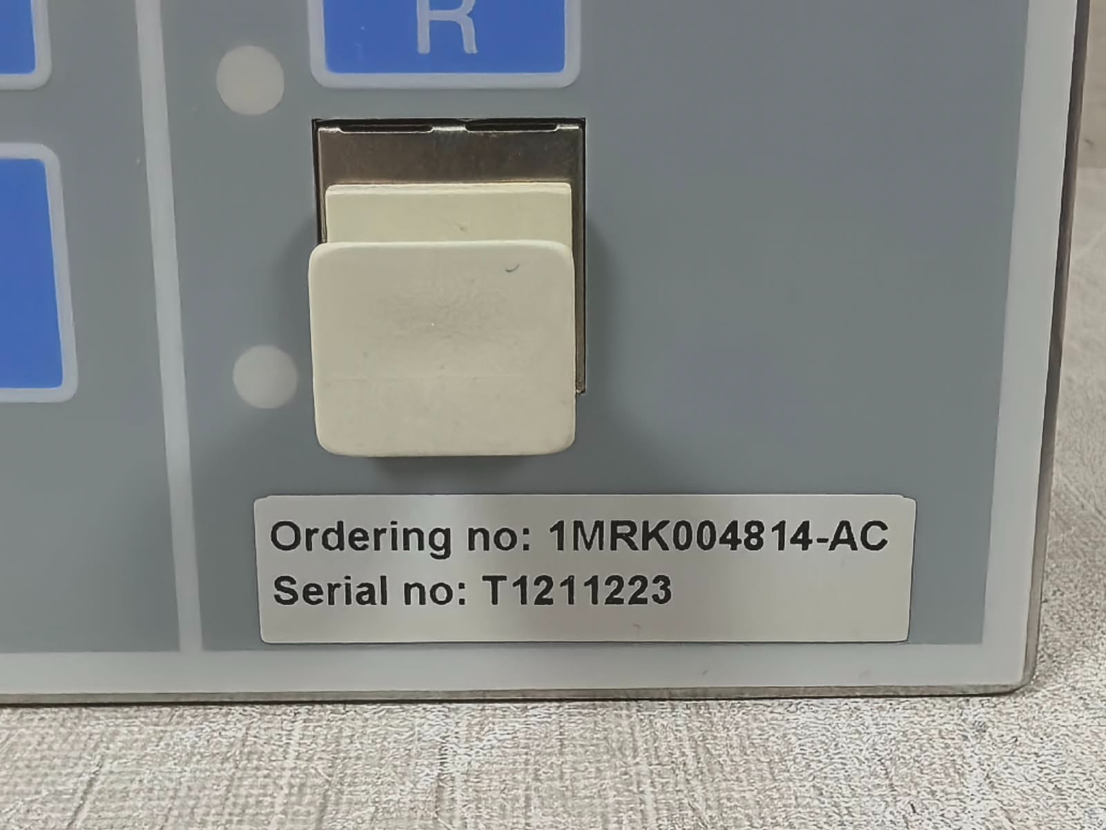 ABB 1MRK004814-AC ABB REC670 1MRK004814-AC BAY CONTROL 6