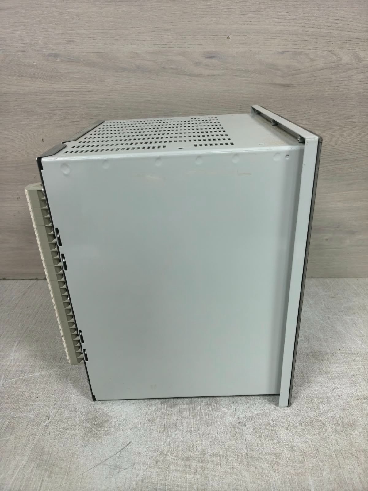 ABB 1MRK004814-AC ABB REC670 1MRK004814-AC BAY CONTROL 10
