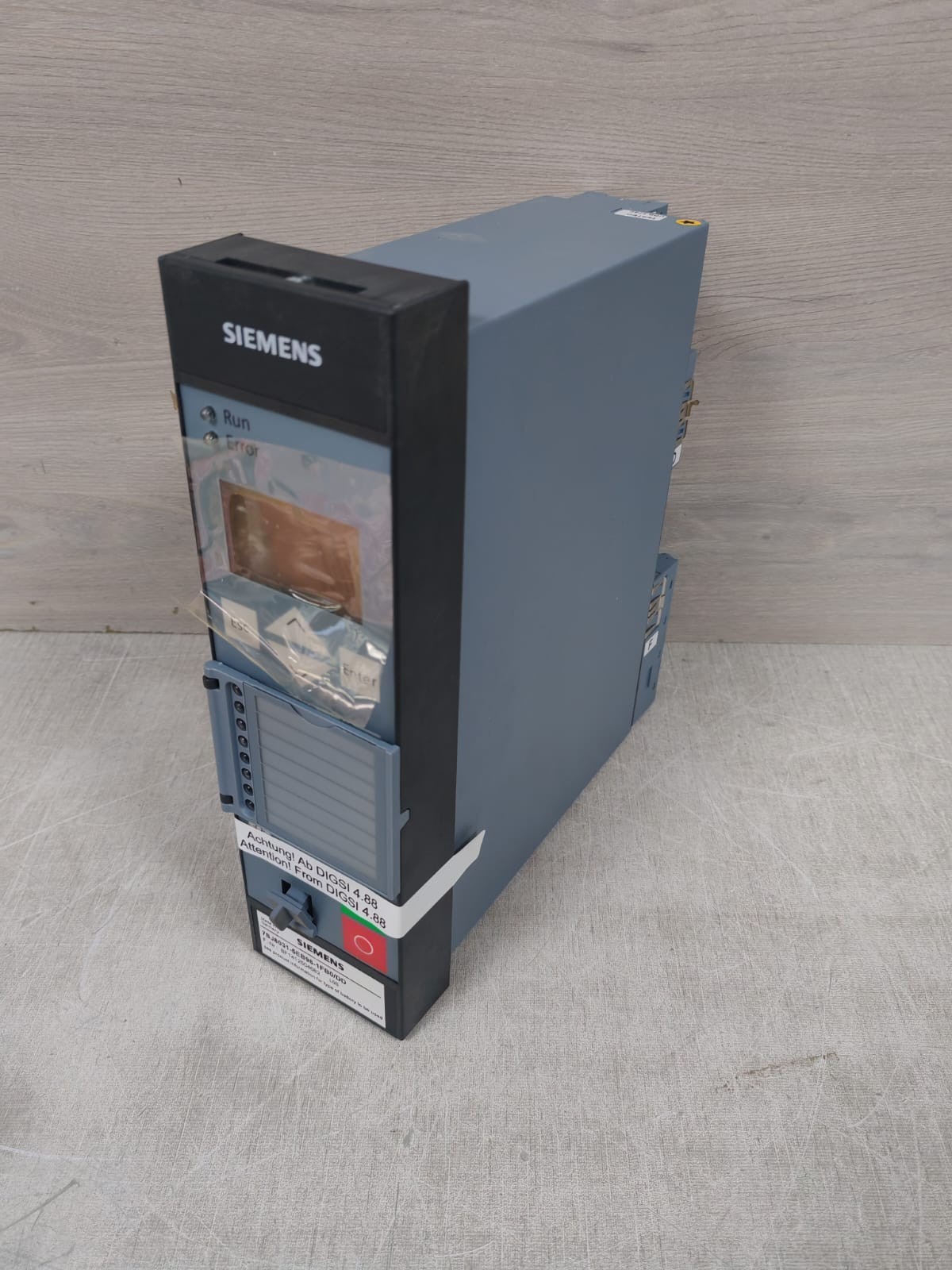 Siemens 7SJ8031-5EB96-1FB0DD SIEMENS 7SJ8031-5EB96-1FB0DD OVERCURRENT PROTECTION 6