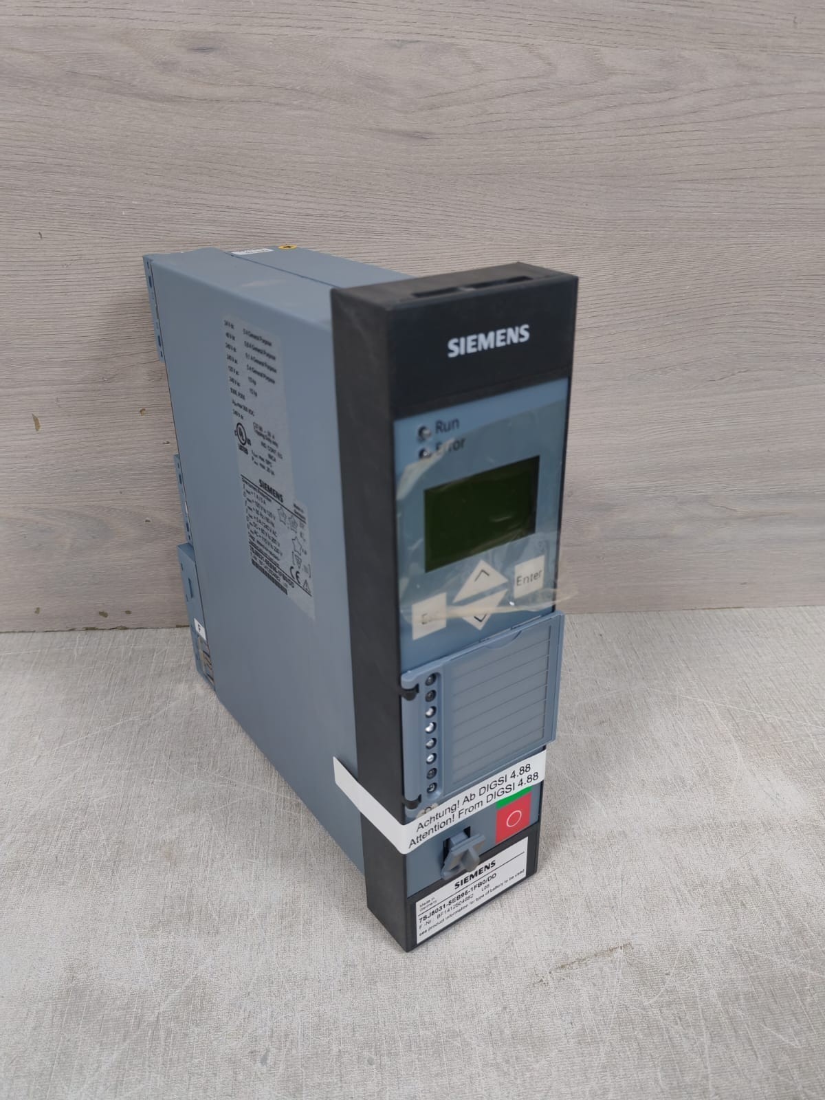 Siemens 7SJ8031-5EB96-1FB0DD SIEMENS 7SJ8031-5EB96-1FB0DD OVERCURRENT PROTECTION 7