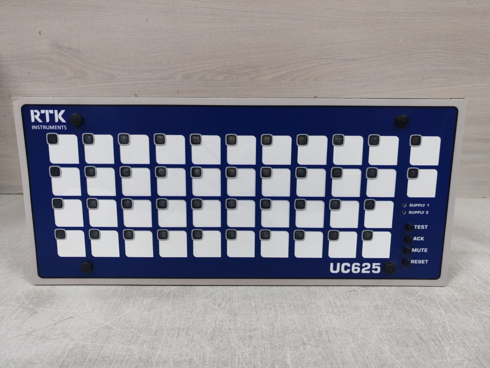 RTK INSTRUMENTS UC625 / UC625-40WT-HH-024-R-M3 RTK INSTRUMENTS UC625 / UC625-40WT-HH-024-R-M3 ALARM ANNUNCIATOR 24VDC 7