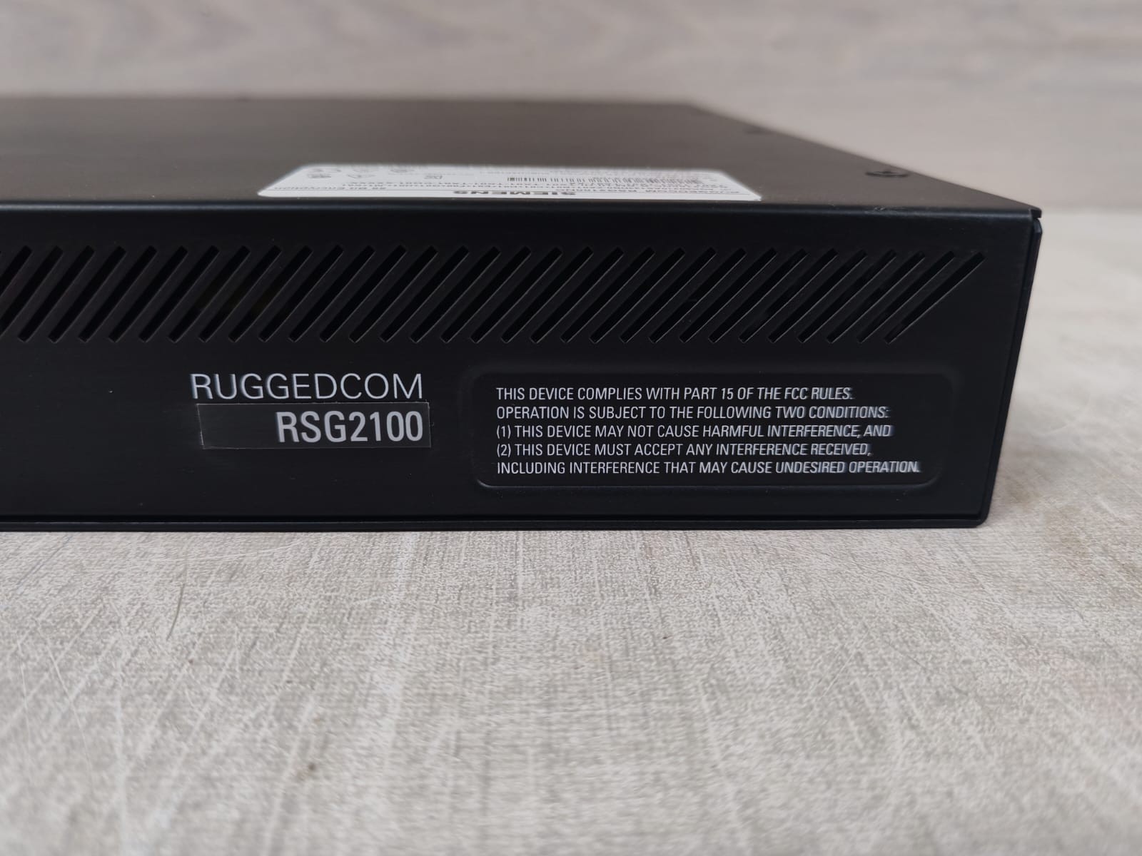 Siemens RSG2100NC SIEMENS RUGGEDCOM RSG2100NC 56BIT ENCRYPTION ETHERNET SWITCH 5