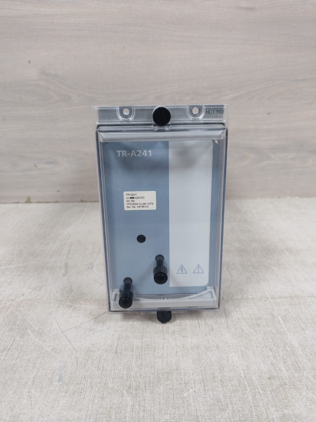Siemens A241 SIEMENS TR-A241 7PG1824-1LL80-1CF0 HIGH BURDEN TRIPPING RELAY 125VDC 2