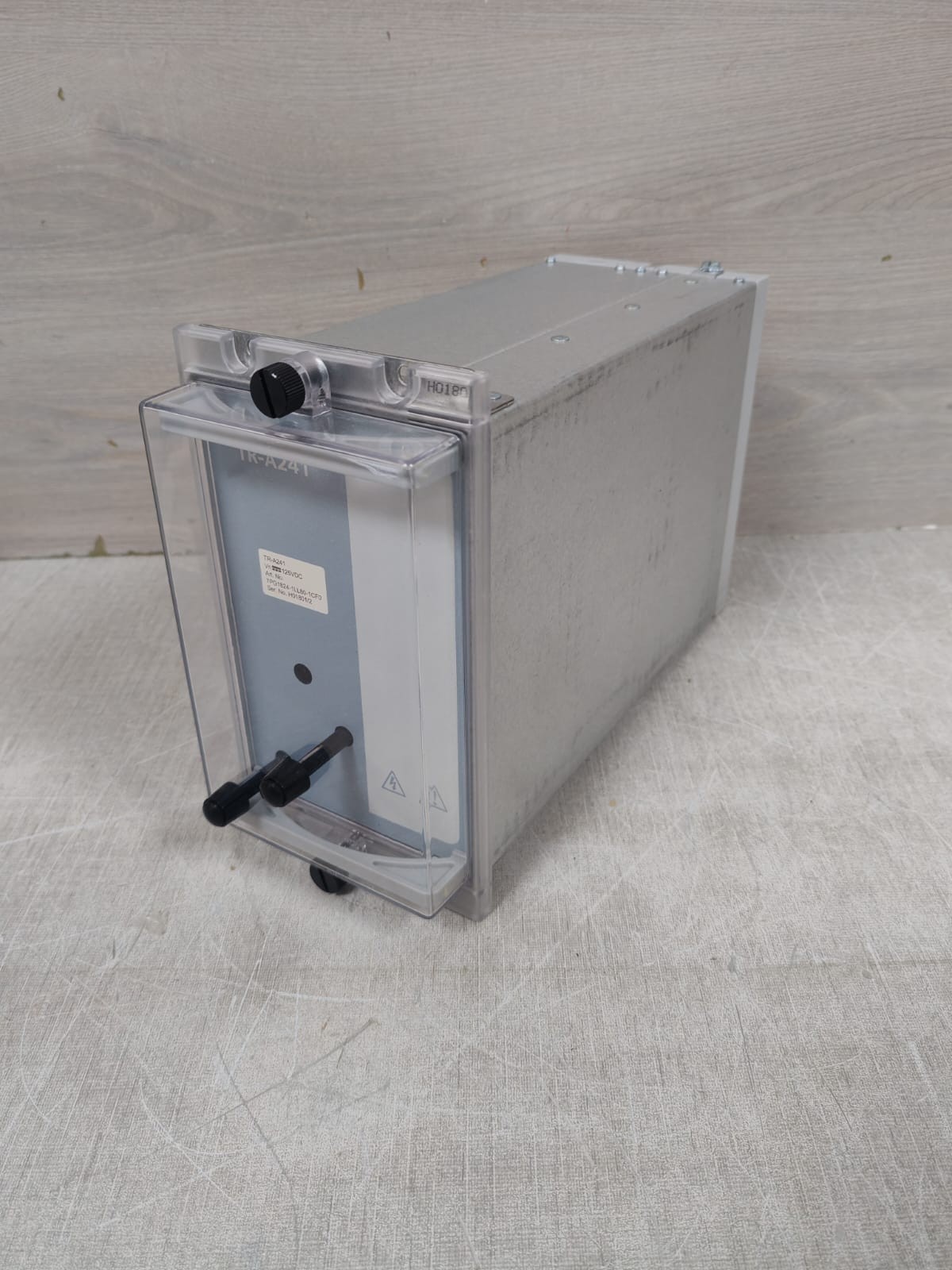 Siemens A241 SIEMENS TR-A241 7PG1824-1LL80-1CF0 HIGH BURDEN TRIPPING RELAY 125VDC 5