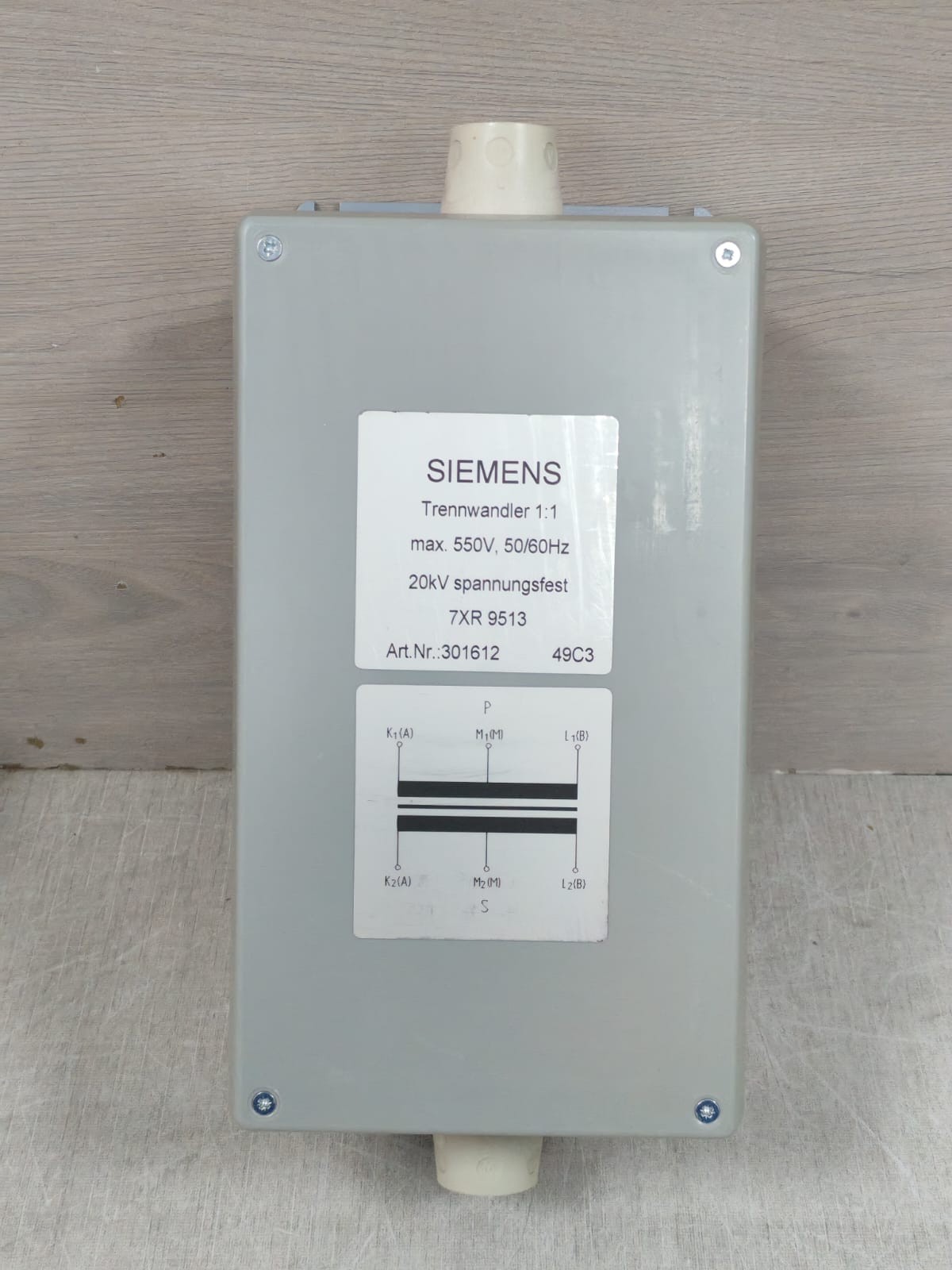 Siemens 301612 SIEMENS 7XR 9513 301612 TRENNWANDLER 1:1 550V 2