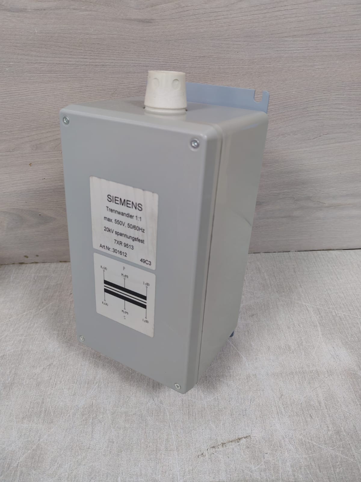 Siemens 301612 SIEMENS 7XR 9513 301612 TRENNWANDLER 1:1 550V 5