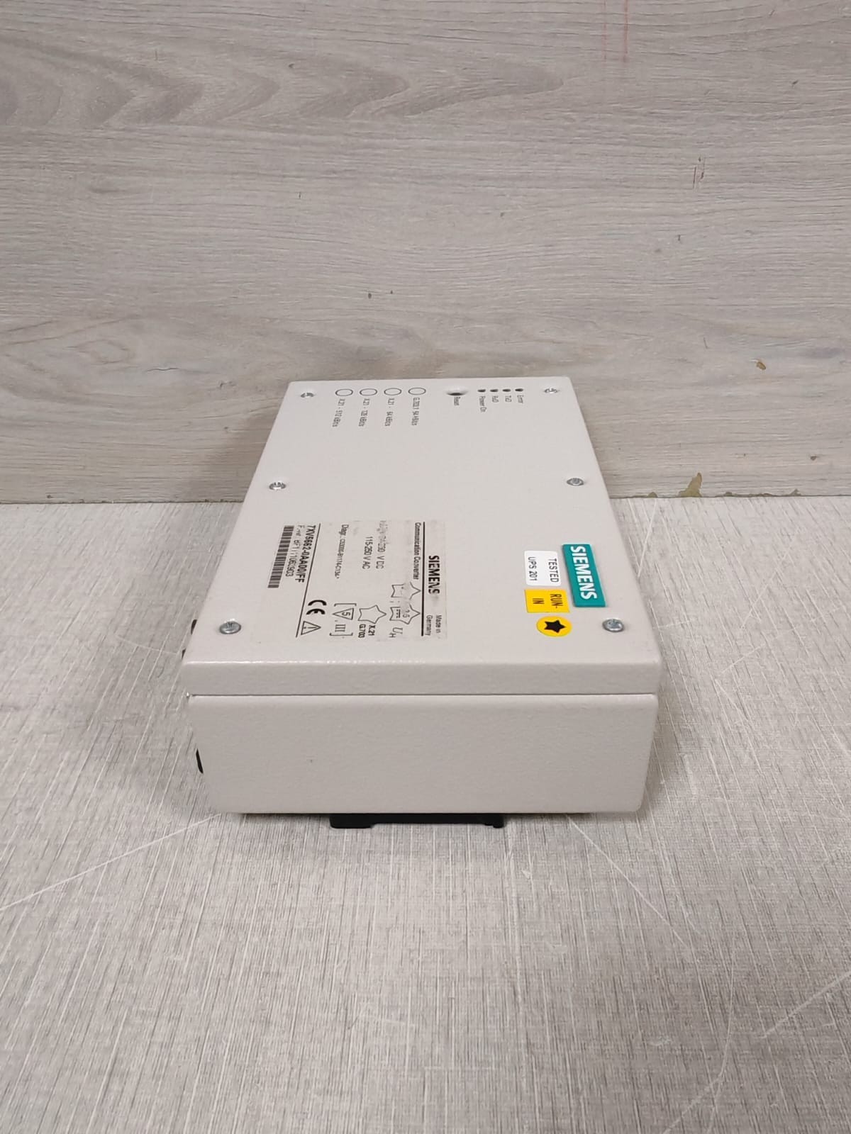 Siemens 7XV5662-0AA00/FF SIEMENS 7XV5662-0AA00/FF COMMUNICATION CONVERTER 115-250VAC 9