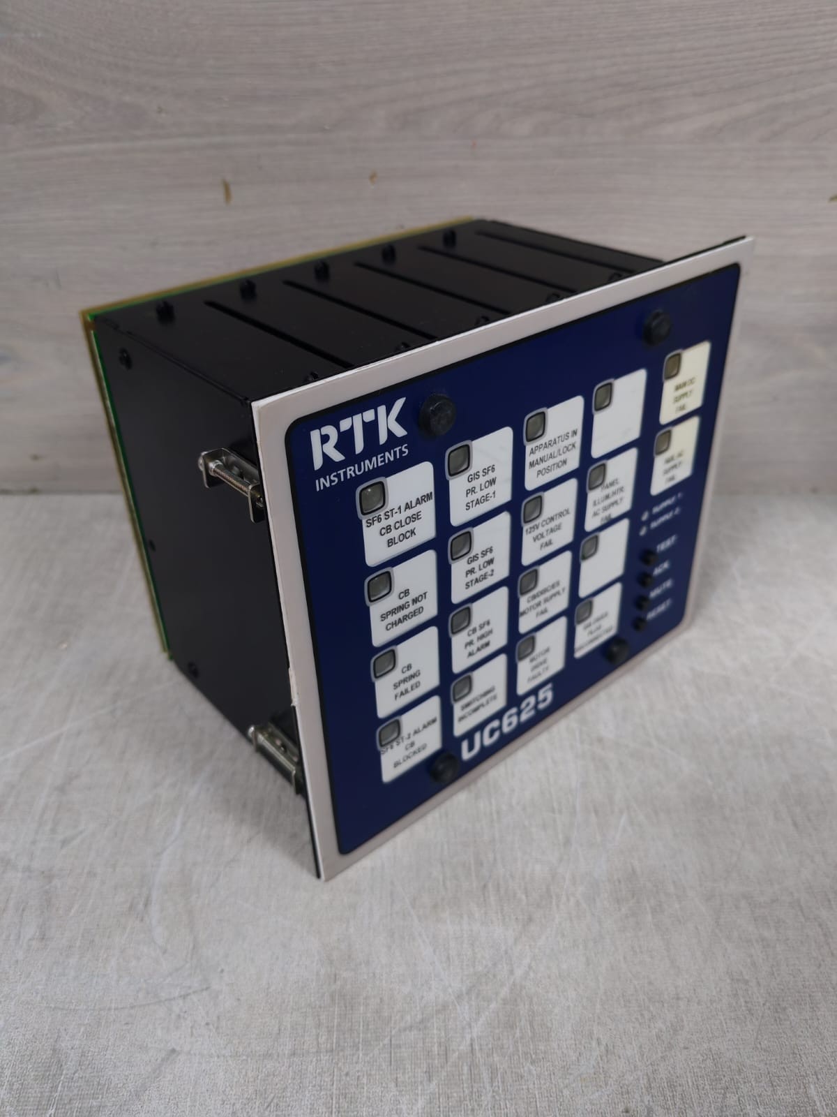 RTK Instruments UC625-16IN-HH-024-R-M3 RTK INSTRUMENTS UC625 / UC625-16IN-HH-024-R-M3 ALARM ANNUNCIATOR 24VDC 6