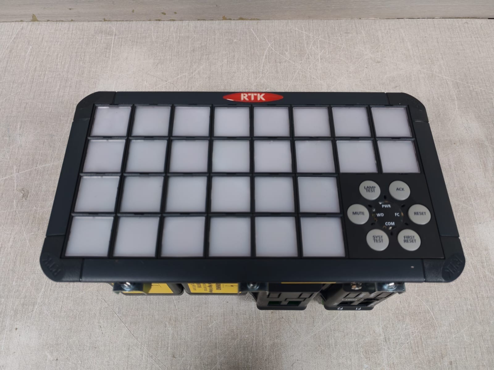 RTK Instruments SABS42P08XMCCX13TXA4X RTK INSTRUMENTS SABS42P08XMCCX13TXA4X SUBSTATION ANNUNCIATOR 9
