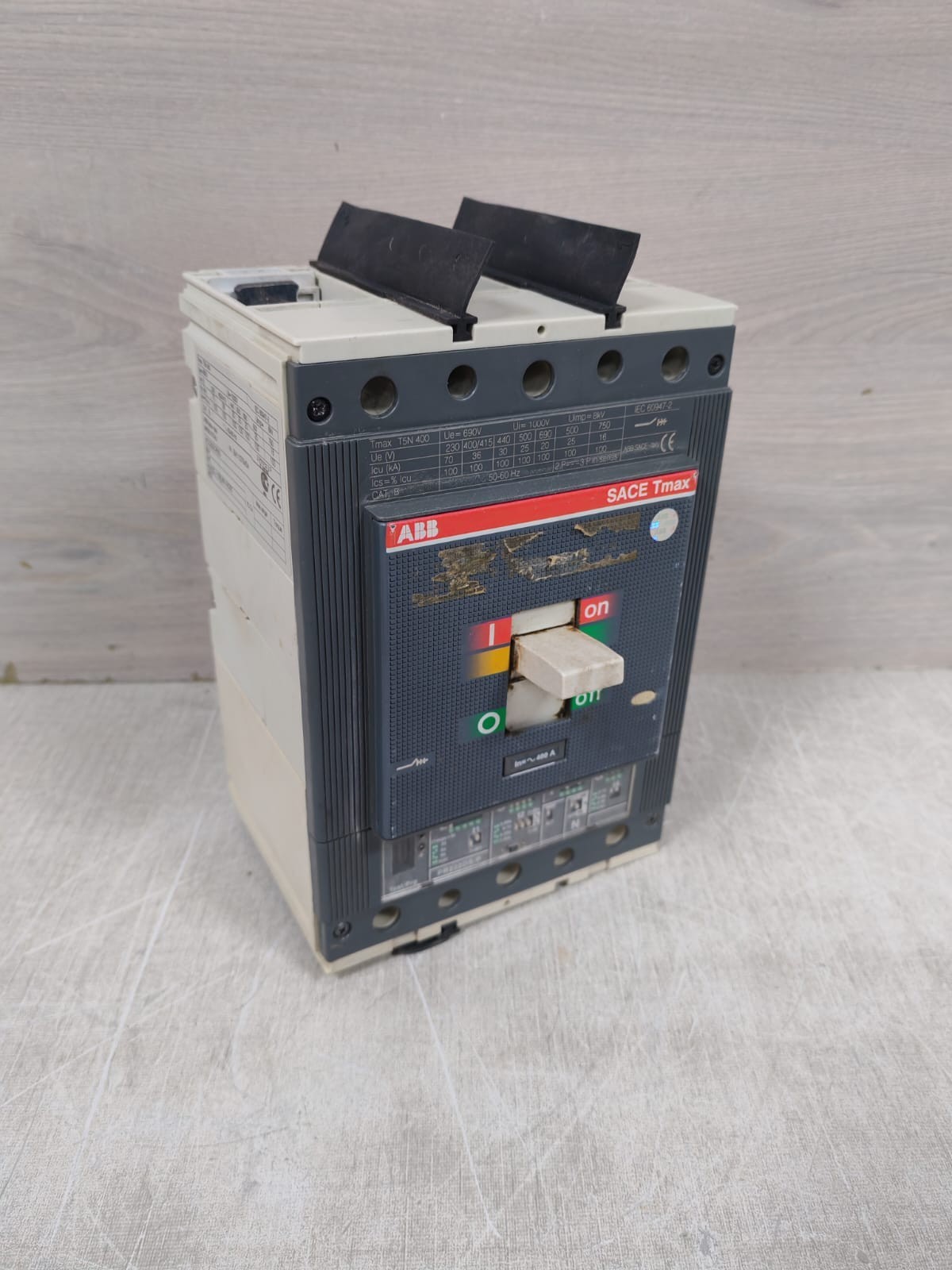 ABB BREAKER690V ABB SACE TMAX T5N 400 CIRCUIT BREAKER 690V 4