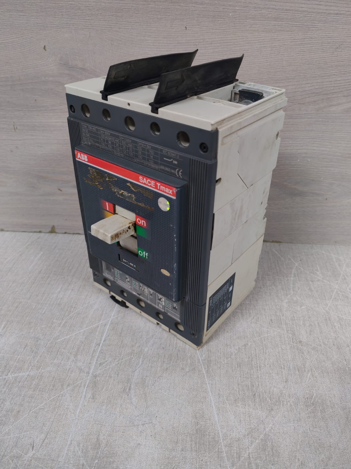 ABB BREAKER690V ABB SACE TMAX T5N 400 CIRCUIT BREAKER 690V 5