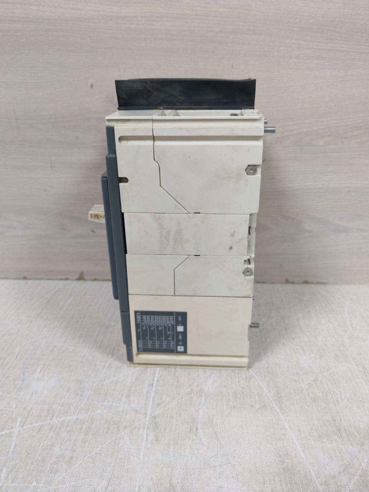 ABB BREAKER690V ABB SACE TMAX T5N 400 CIRCUIT BREAKER 690V 8
