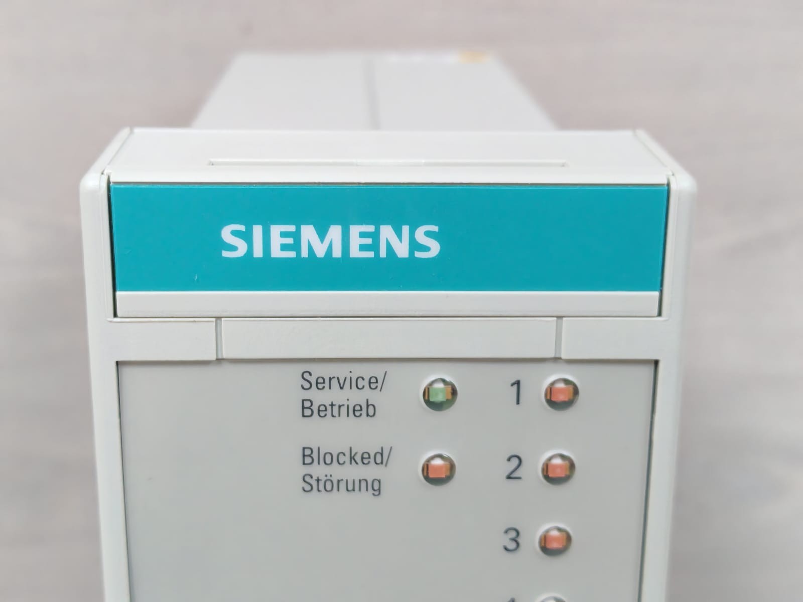 Siemens 7SV6001-4EA00-0DA0/BB SIEMENS 7SV6001-4EA00-0DA0/BB BREAKER FALL PROTECTION 3