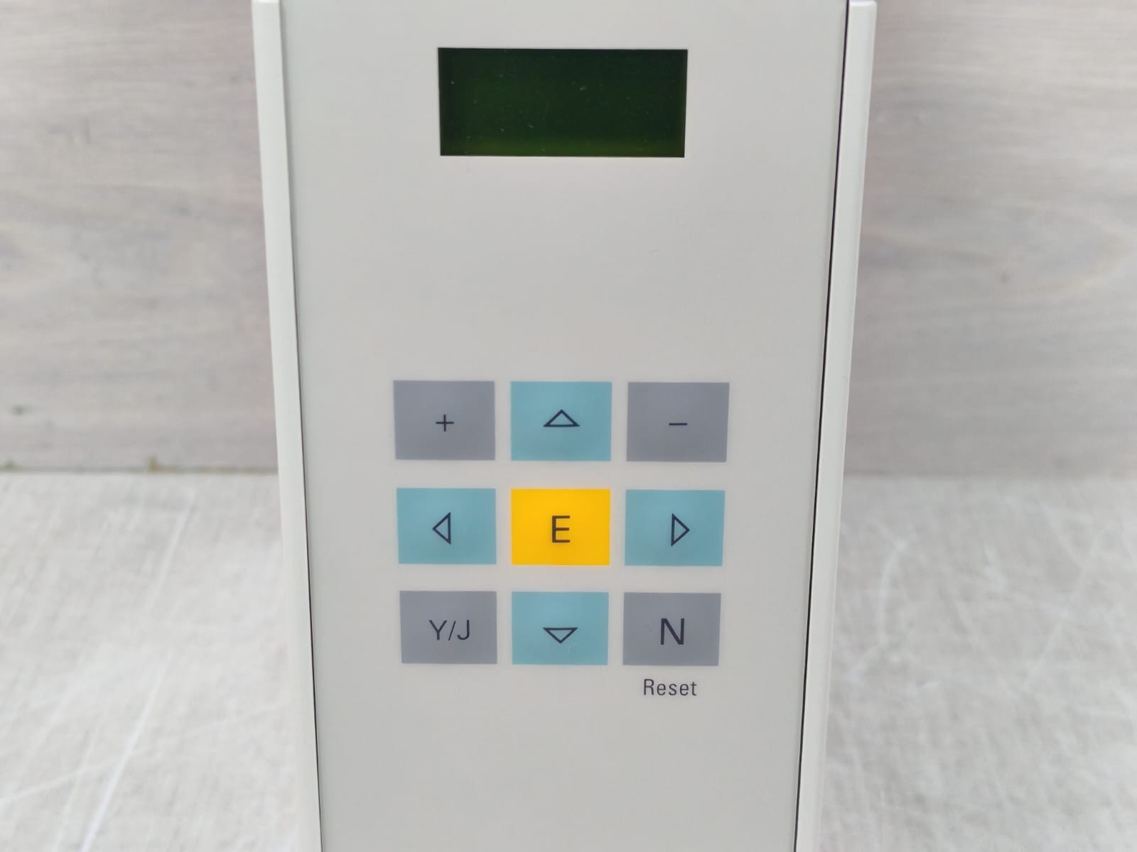 Siemens 7SV6001-4EA00-0DA0/BB SIEMENS 7SV6001-4EA00-0DA0/BB BREAKER FALL PROTECTION 4