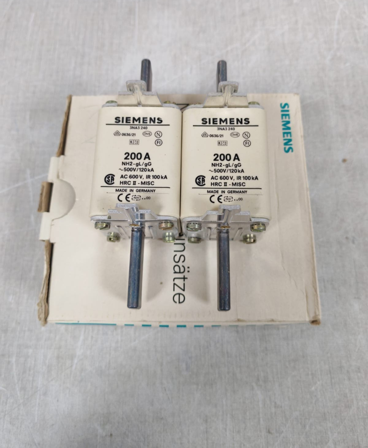LOT SIEMENS 3NA3240 LV-HRC-FUSE LINKS 200A