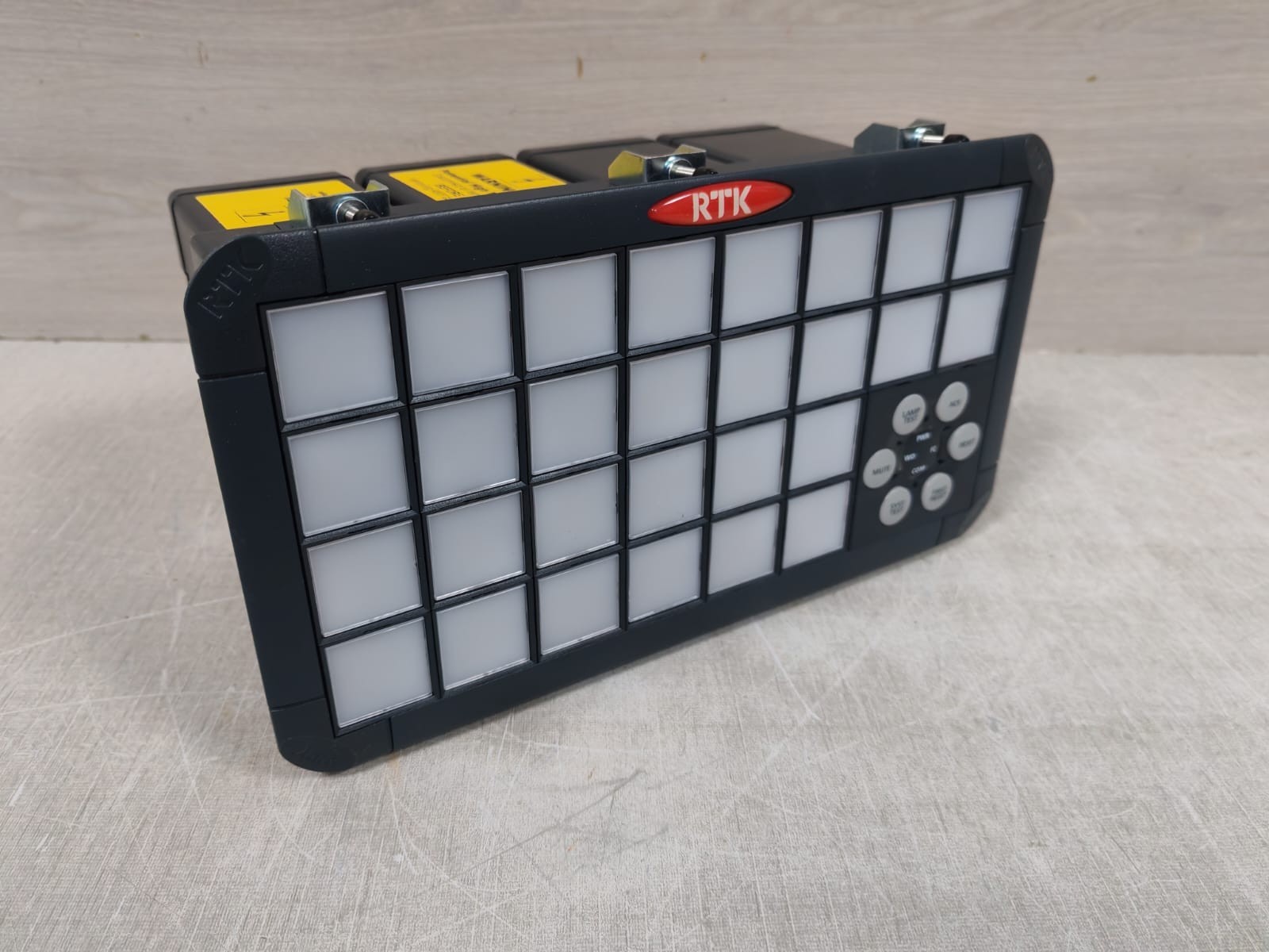 RTK INSTRUMENTS BS42P028XM1CX13TXS4X RTK INSTRUMENTS BS42P028XM1CX13TXS4X 725B ANNUNCIATOR 125V 4