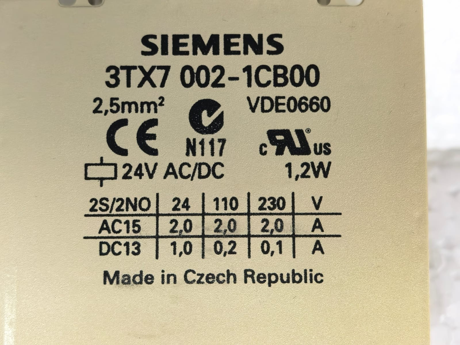 Siemens 002-1CB00 SIEMENS 3TX7 002-1CB00 OUTPUT INTERFACE RELAY 2