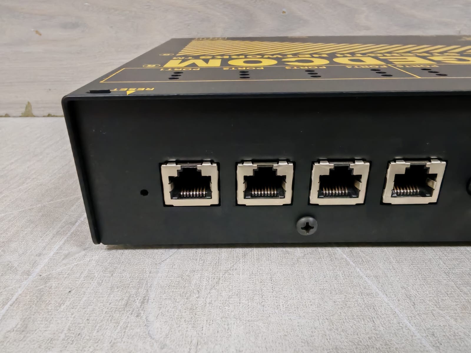 Siemens RS80000HNC-HI-MMST-MS-XX RUGGEDCOM INDUSTRIAL STRENGTH NETWORKS RS8000H /RS80000HNC-HI-MMST-MS-XX 10