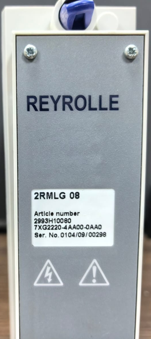Siemens 7XG2220-4AA00-0AA0 SIEMENS REYROLLE 2RMLG 08 TEST BLOCK PROTECTION RELAY 7XG2220-4AA00-0AA0 2