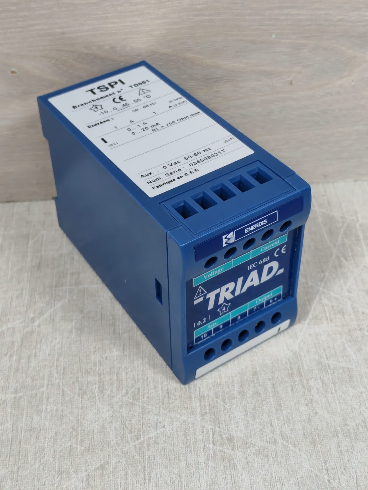 Triad TD001 ENERDIS TRIAD TSPI TD001 BRANCHEMENT 0..1A 20MA TRANSDUCER 4