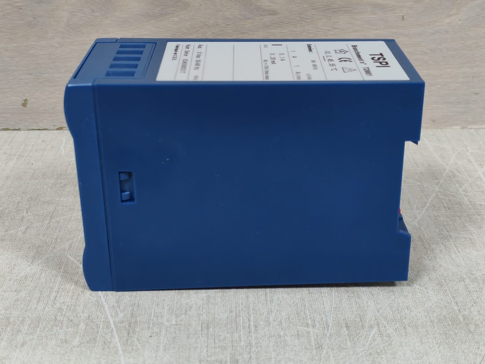 Triad TD001 ENERDIS TRIAD TSPI TD001 BRANCHEMENT 0..1A 20MA TRANSDUCER 7