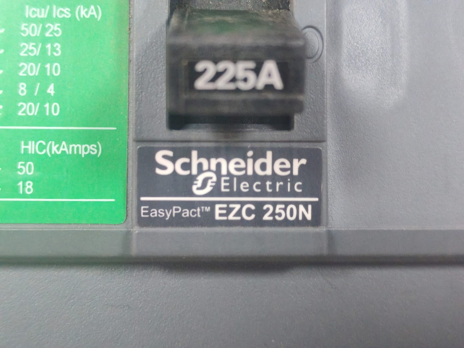 Schneider Electric EZC250/EZC250N3225 SCHNEIDER ELECTRIC EASYPACT EZC 250N/ EZC250/EZC250N3225 CIRCUIT BREAKER 4