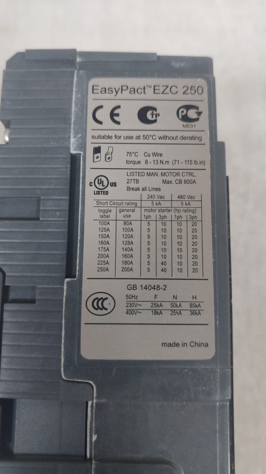 Schneider Electric EZC250/EZC250N3225 SCHNEIDER ELECTRIC EASYPACT EZC 250N/ EZC250/EZC250N3225 CIRCUIT BREAKER 8