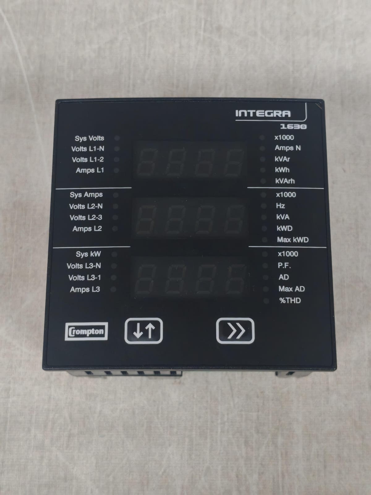 CROMPTON INT-1630-L-1-3-M-010 CROMPTON INTEGRA 160 / INT-1630-L-1-3-M-010 DIGITAL METERING SYSTEM 100-240V 9