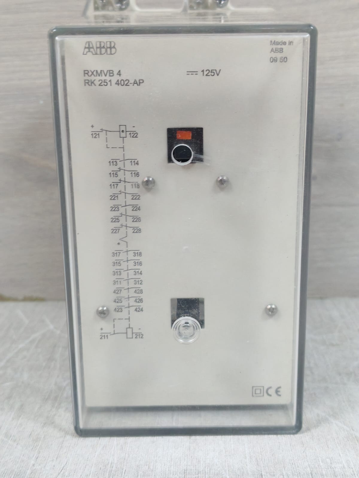 ABB RK-251-402 ABB RXMVB 4 RK 251 402-AP RELAY 125V 2