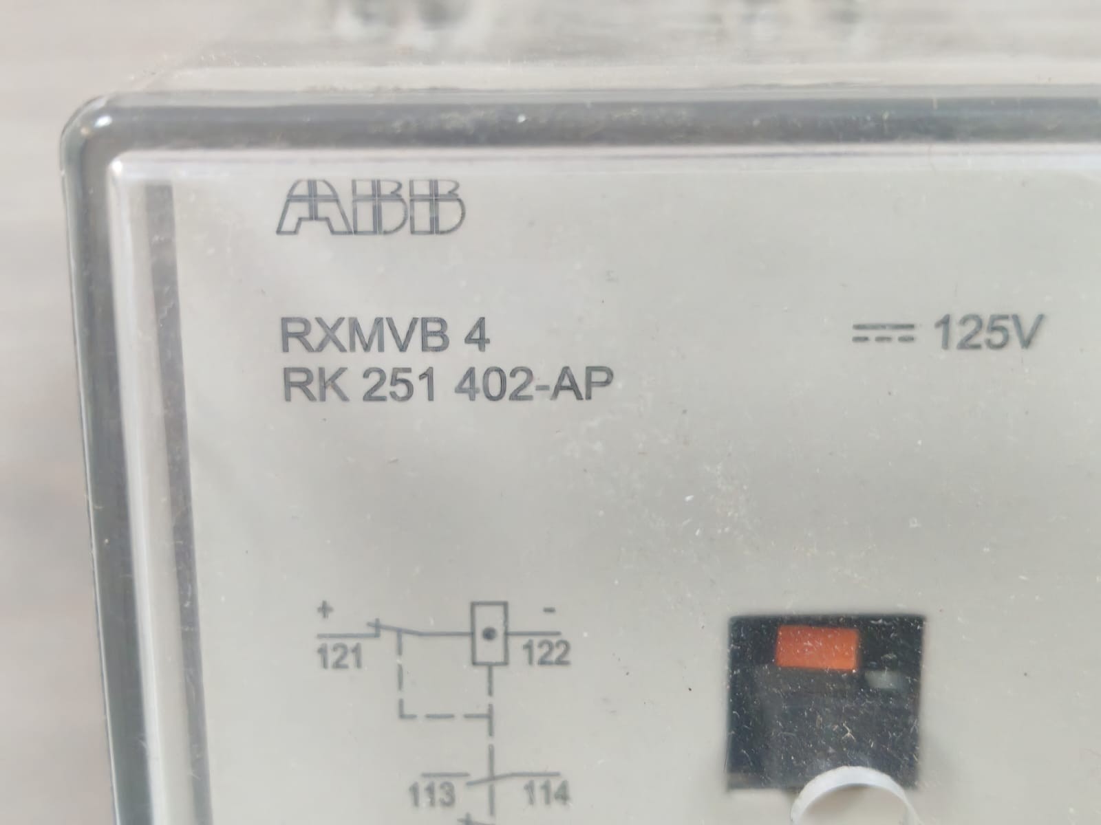 ABB RK-251-402 ABB RXMVB 4 RK 251 402-AP RELAY 125V 3