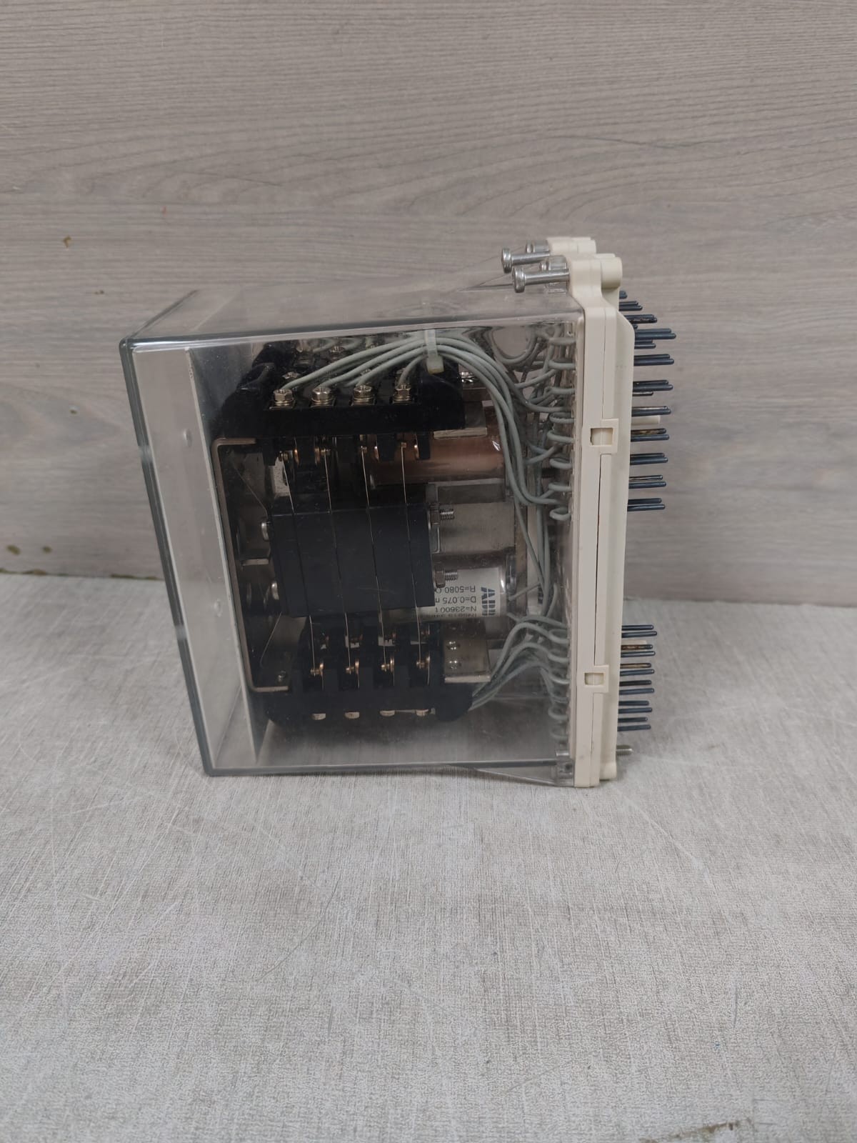 ABB RK-251-402 ABB RXMVB 4 RK 251 402-AP RELAY 125V 7