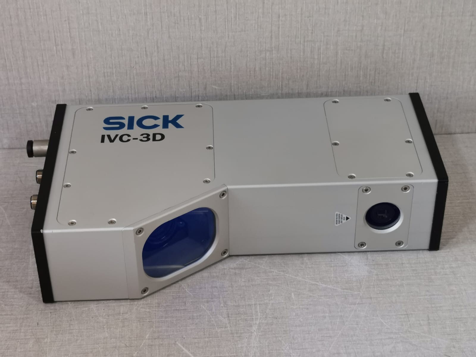 SICK IVC-3D21111 SICK IVC-3D21111 / IVC-3D Camera 3D High Resolution Part No: 1027538 5