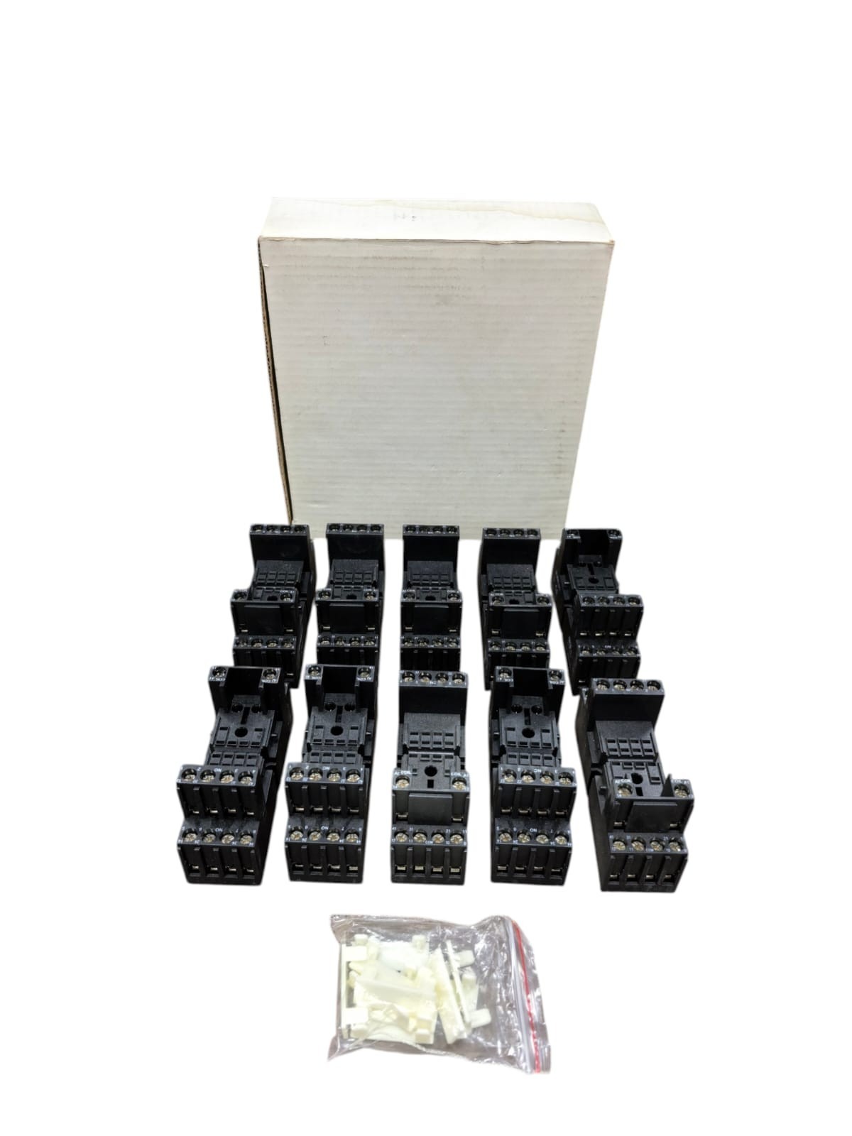 Z36602 RELAY BASE (1BOX=10PCS)