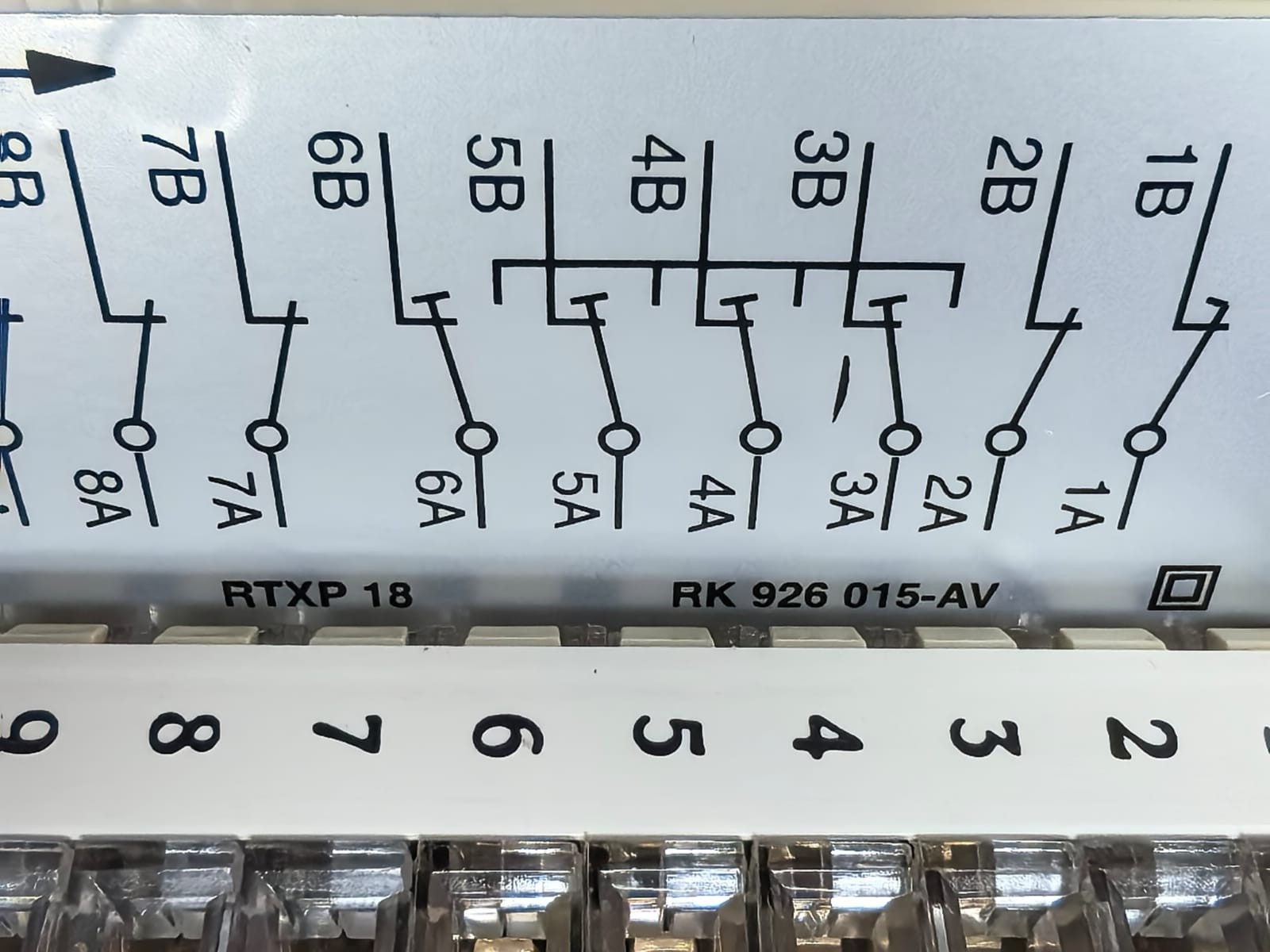 ABB RTXP 18/RK 926 015-AV ABB RTXP 18/RK 926 015-AV ELECTRIC TEST SWITCH/MODULE 4